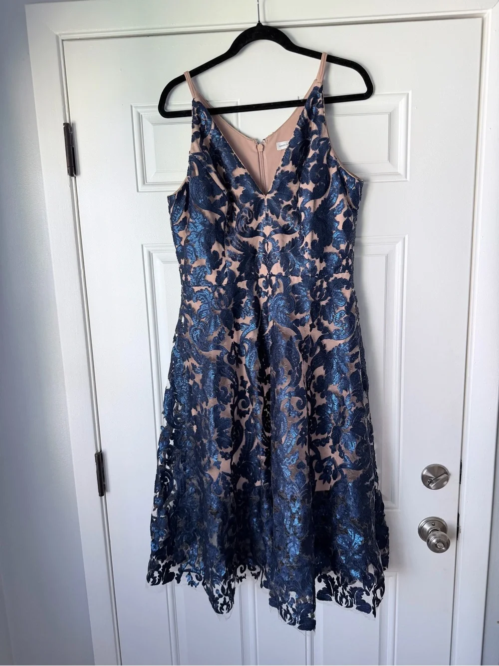 Dress the population size XL Blair Dress NAVY BLUE NUDE V-neck midi sequin - Picture 2 of 6